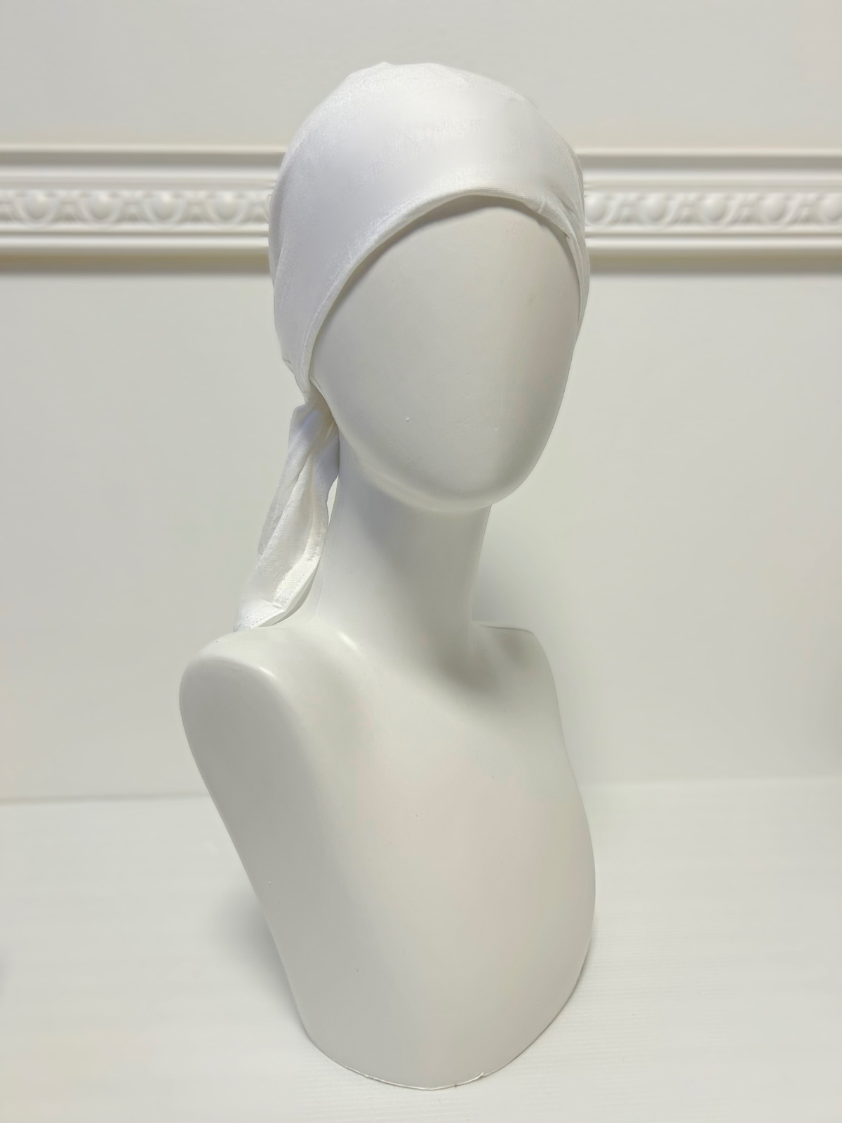 BONNET SOUS HIJAB EN SATIN BLANC BLANC