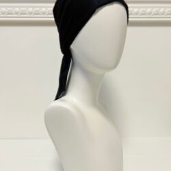 BONNET SOUS HIJAB EN SATIN NOIR NOIR