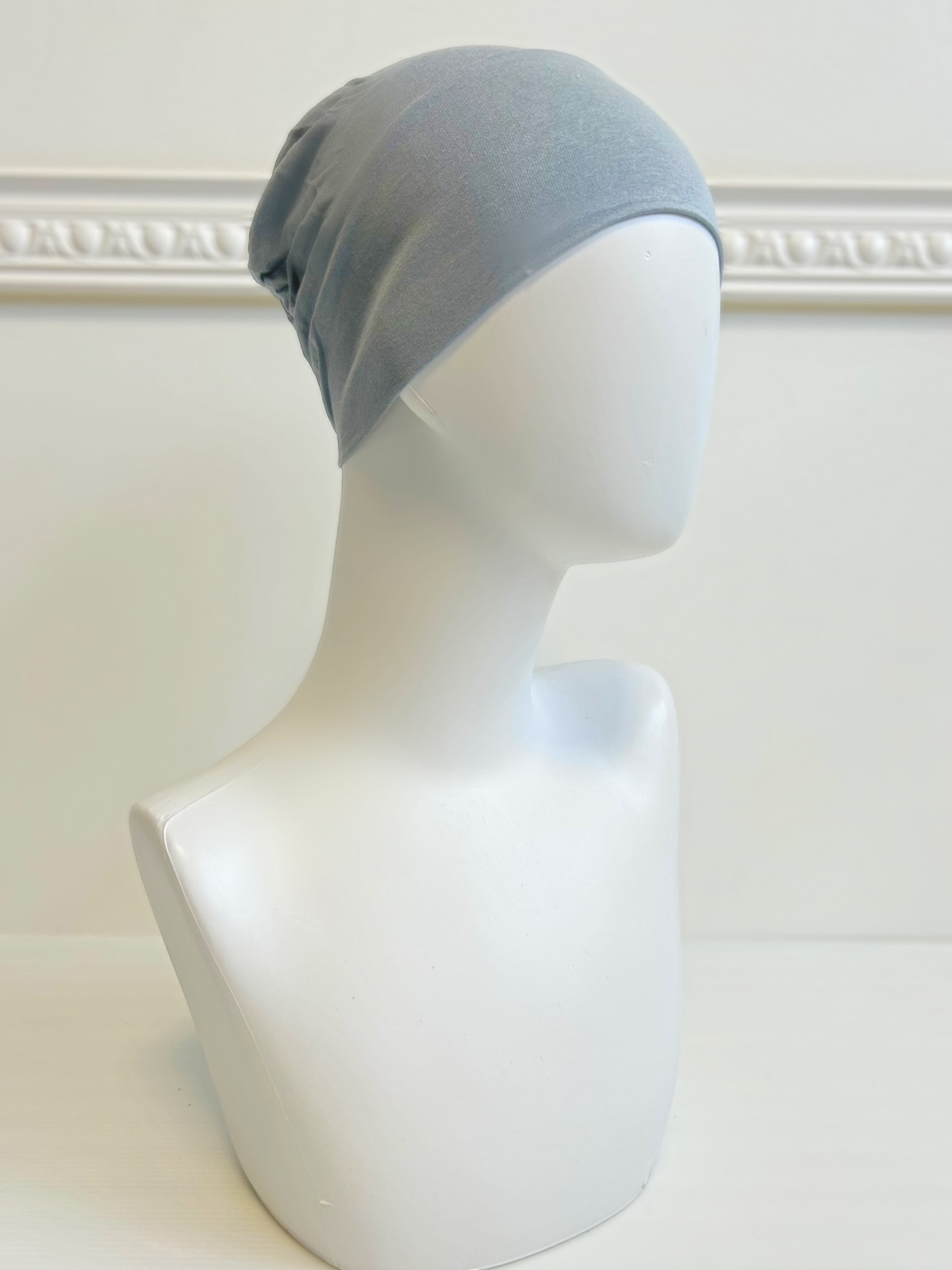 bonnet sous hijab pour femme voilée gris clair