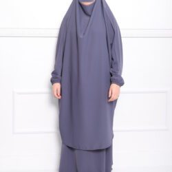 Jilbab soie de médine gris foncé.