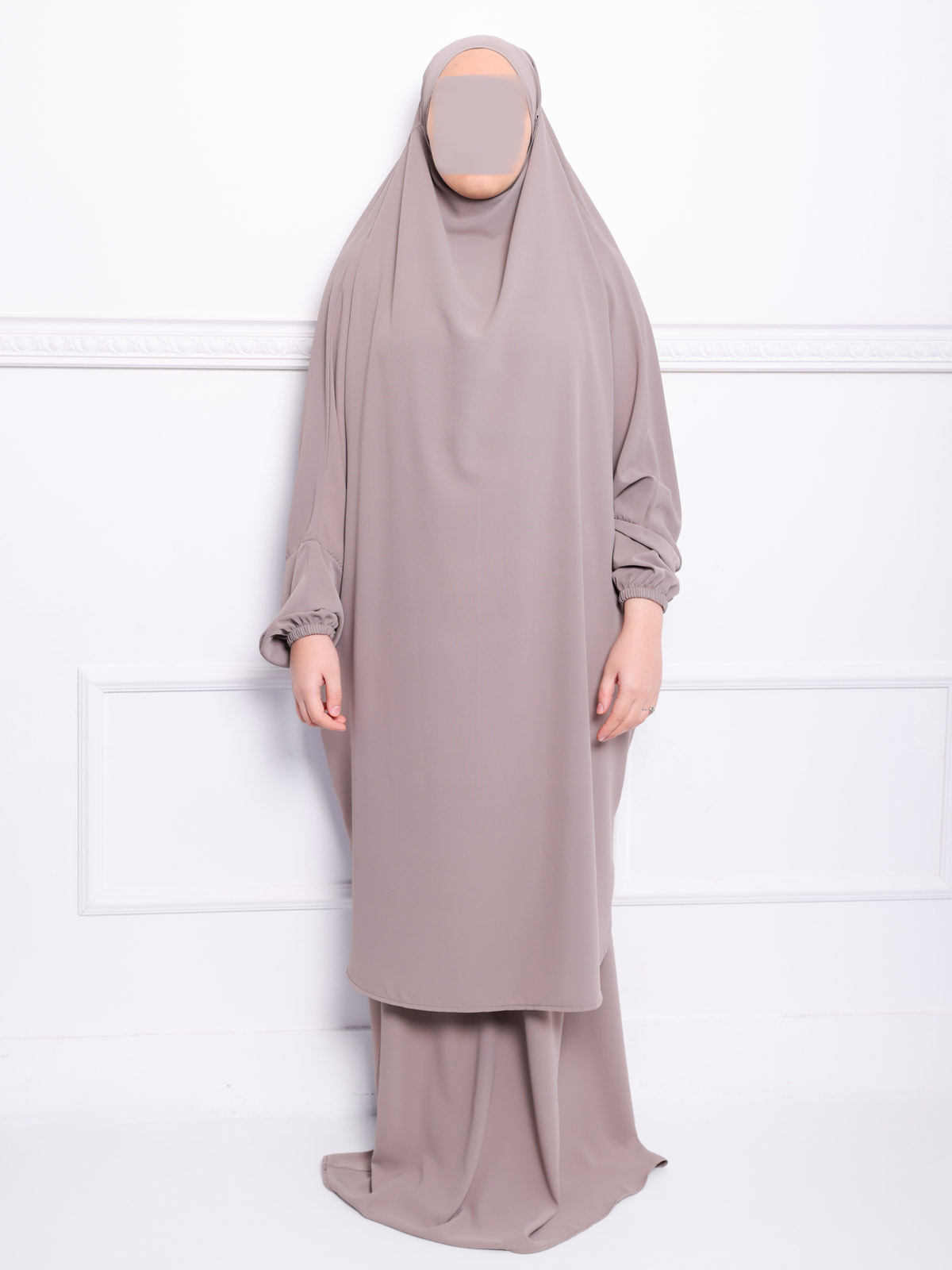 Jilbab soie de médine taupe.
