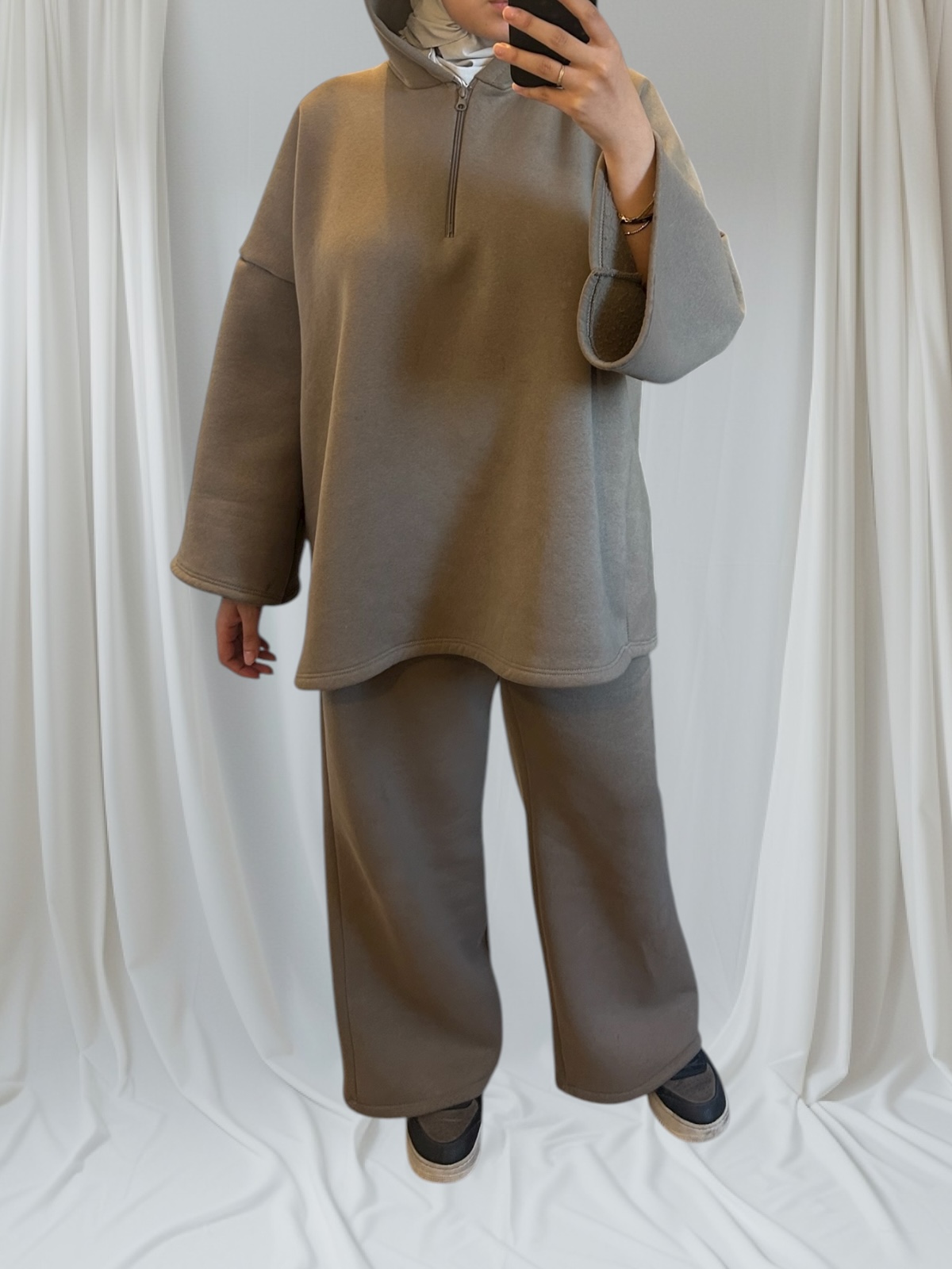 Ensemble sportswear épais à capuche qualité premium – Image 28