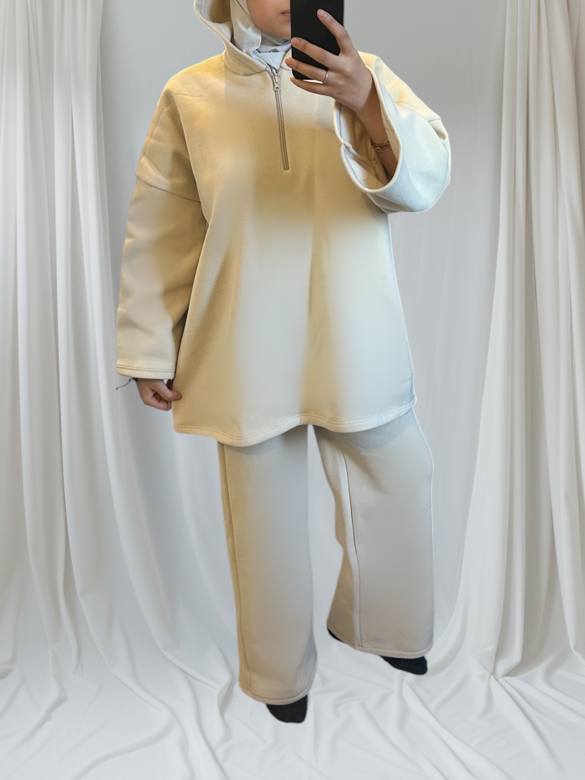 Ensemble sportswear épais à capuche qualité premium – Image 4