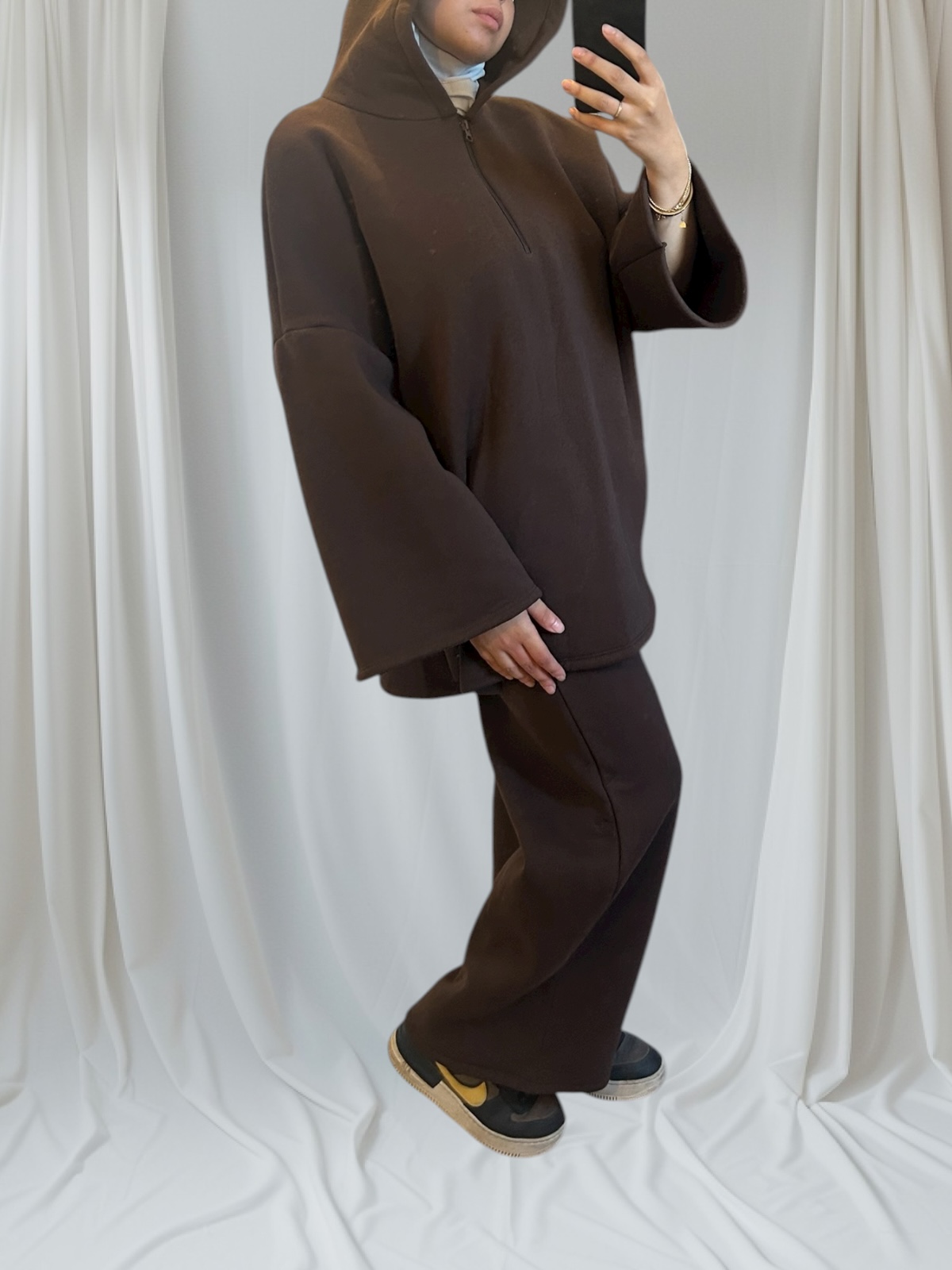 Ensemble sportswear épais à capuche qualité premium – Image 1