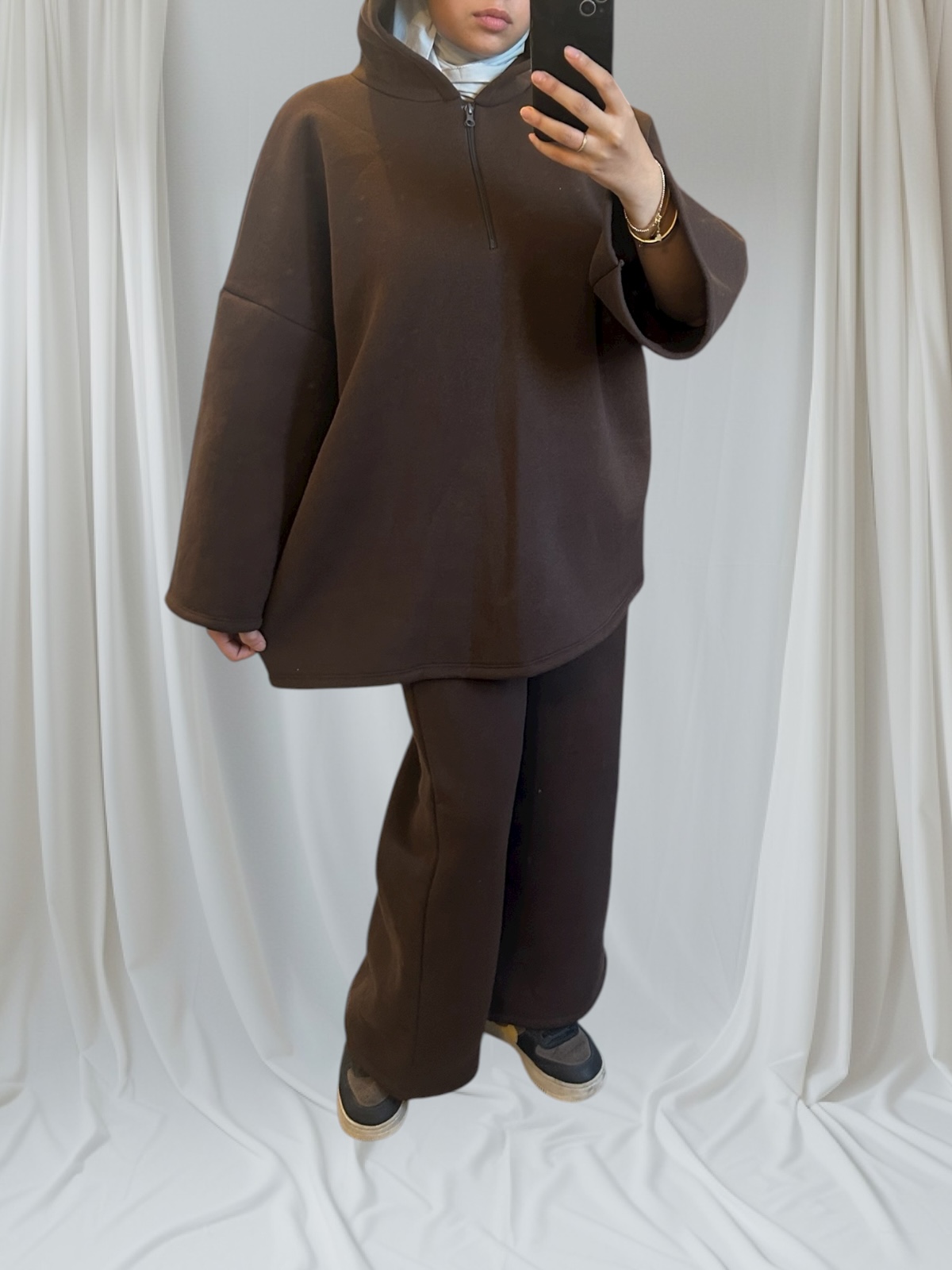 Ensemble sportswear épais à capuche qualité premium – Image 8