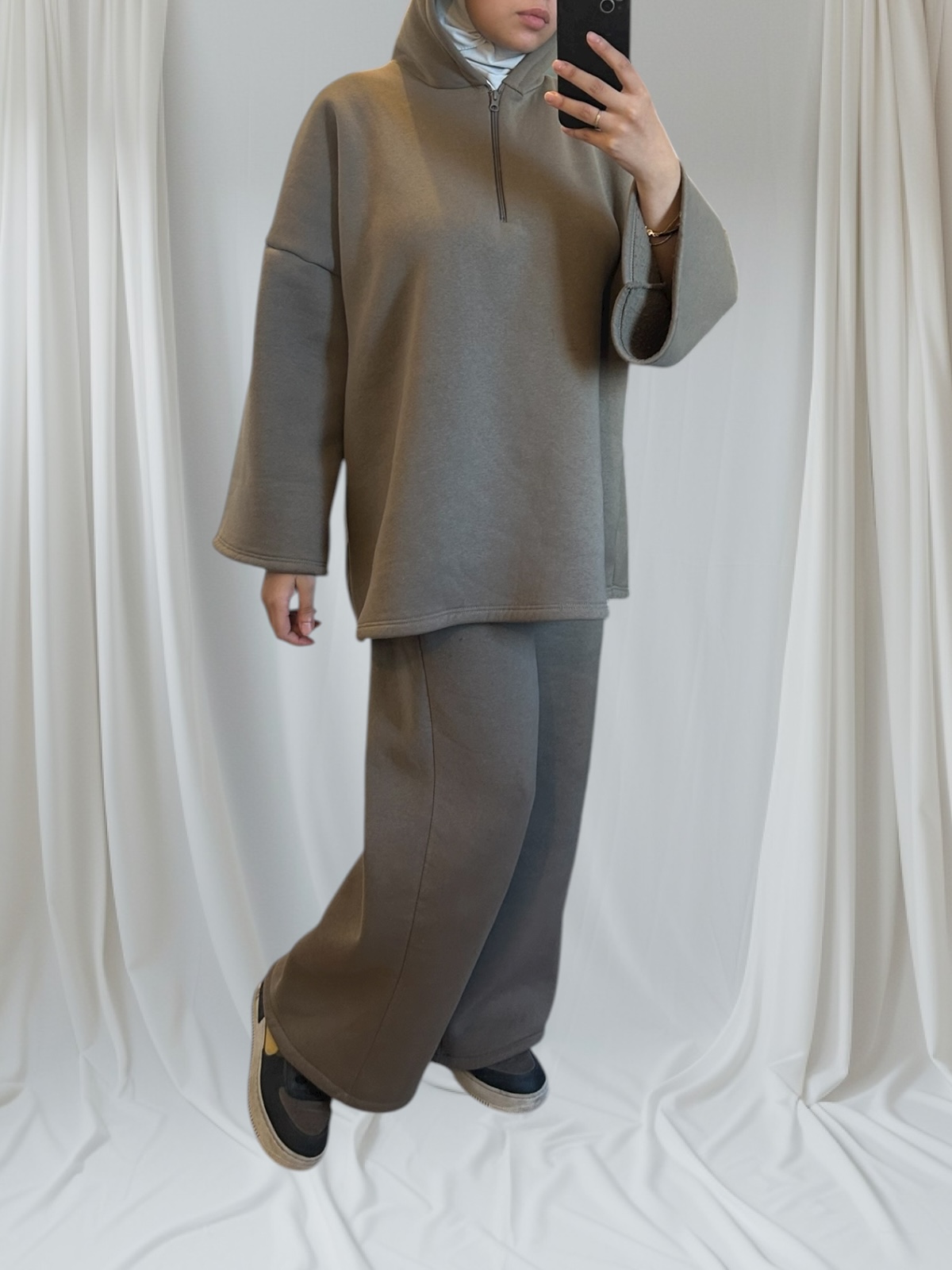 Ensemble sportswear épais à capuche qualité premium – Image 27